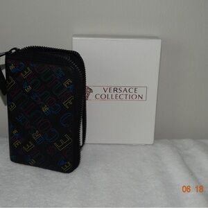Versace jeans wallet NWT. AUTHENTIC